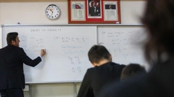 Öğretmenlerin yer değiştirme başvuruları haftaya başlıyor