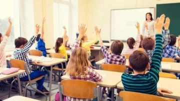 Okullar 4 g&uuml;n m&uuml; olacak? Okullar 4 g&uuml;ne mi iniyor? Avrupa'dan beklenmedik gelişme!