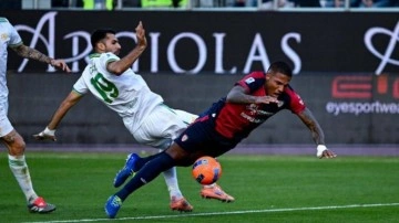 Olaylar yüzünden maç durma noktasına geldi! Milli yıldız takımını 10 kişi bıraktı