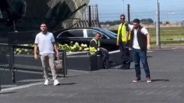 Orkun Kökçü daha uçağa binmeden ilk üçlüyü çektirdi: Hollanda'dan ayrıldı