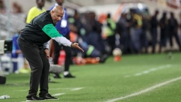 Osimhen'in sakatlandığı maçta 'büyü' iddiası: Sahada arbede çıktı