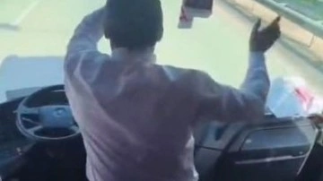 Otobüs hareket halindeyken dans eden şoföre çifte ceza!