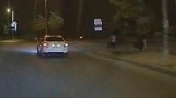 Otomobilden bebek arabasının altına torpil atan 2 ş&uuml;pheli yakalandı