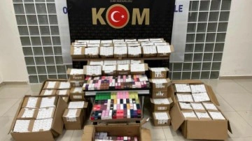 Otomobilinde 2 bin 710 şişe gümrük kaçağı parfümle yakalandı
