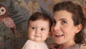 Oyuncu Ayşecan Tatari kızını muayene g&ouml;t&uuml;rd&uuml;ğ&uuml; doktorun mesajıyla şok oldu