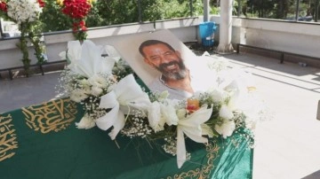 Oyuncu Emre Törün son yolculuğuna uğurlandı