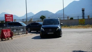 Özgür Özel'den Antalya'da tutuklu bulunan Böcek'e ziyaret