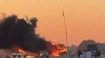 Pakistan'da bombalı saldırı! 13 asker öldü