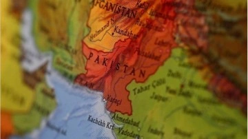 Pakistan'da korkutan deprem
