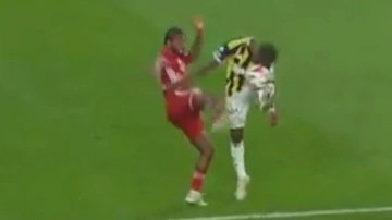 Penaltı kararı doğru mu? Türkiye bu pozisyonu konuşuyor