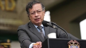 Petro'dan ABD'ye uyarı: Venezuela'yı işgal etme