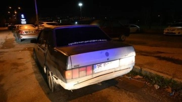 Polisten kaçan ehliyetsiz sürücüye 33 bin 271 TL ceza: Aracın arkasında ilgi çeken yazı!