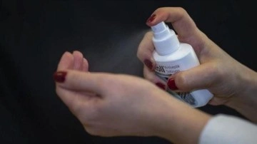 Prof. Dr. Vefik Arıca uyardı... Metanol i&ccedil;eren dezenfektanlara dikkat