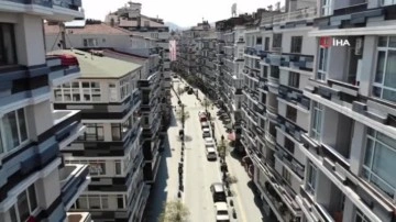 Profes&ouml;rden sevindiren a&ccedil;ıklama: "Bu yaza pandemiyi bitirebiliriz"