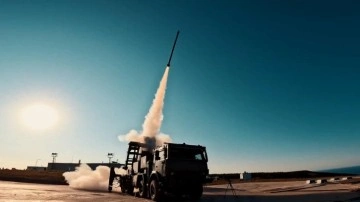 Roketsan, Türk savunma sanayisinin gözde ürünlerini Londra’da sergiliyor