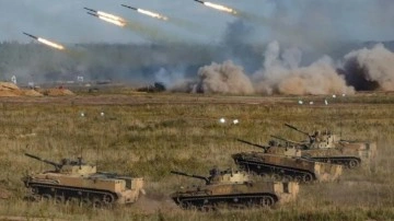 Rusya "düşmanı ezme" tatbikat başlattı