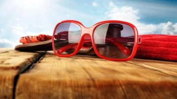 Sahte g&uuml;neş g&ouml;zl&uuml;ğ&uuml; nasıl anlaşılır? Doğru g&uuml;neş g&ouml;zl&uuml;ğ&uuml; &ouml;zellikleri...