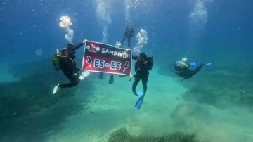 Şampiyonluğu denizin 26 metre altında kutladılar