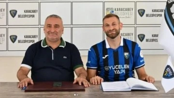 Şampiyonluğun mimarlarındandı! Şehir dışına çıkmadı! İlçe takımına imza attı