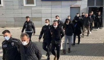 Samsun merkezli su&ccedil; &ouml;rg&uuml;t&uuml; operasyonunda 17 ş&uuml;pheli adliyede