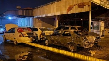 Sanayi sitesinde park halindeki 5 araç kundaklandı