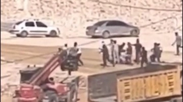 Şantiyede işçiler arasında taşlı sopalı kavga: 2 yaralı