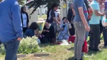Servis otobüsü, akaryakıt tankerine çarptı; 35 yaralı