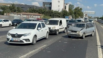 Silivri'de zincirleme trafik kazasında 3 kişi yaralandı