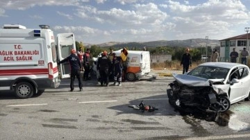 Sivas'ta feci kaza: 1 ölü, 2'si çocuk 4 yaralı