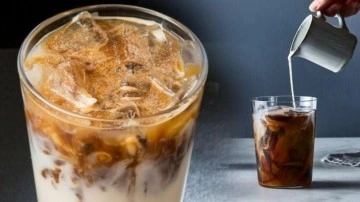 Soğuk kahve nasıl yapılır? S&uuml;tl&uuml; soğuk kahve yapımı...