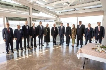 Son dakika... Bakan Bozdağ: Milletvekillerinin telefonuna &ccedil;ıkmayan b&uuml;rokratı g&ouml;revden alırım