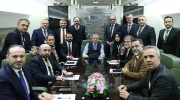 Son Dakika! Cumhurbaşkanı Erdoğan, Ukrayna d&ouml;n&uuml;ş&uuml; Batı'ya ateş p&uuml;sk&uuml;rd&uuml;: &Ccedil;omak sokuyorlar
