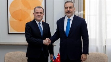 Son dakika...Bakan Fidan, Azerbaycanlı mevkidaşı Bayramov ile görüştü!