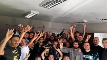Soyunma odasında 'bozkurt' yapan takım 4 maçta 22 gol attı
