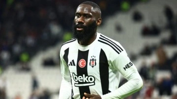 Sözleşmesi bitmişti! Beşiktaş, deneyimli isimle yollarını ayırdı