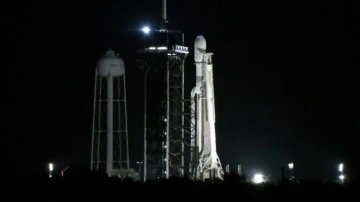 SpaceX erteledi... D&uuml;nyanın en b&uuml;y&uuml;k ticari uydusu fırlatılamadı...