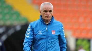 Süper Lig'den düştüler! Teknik direktör takımdan ayrıldı