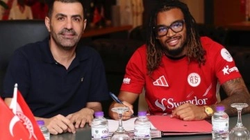 Süper Lig ekibi İsviçreli oyuncuyu renklerine bağladı