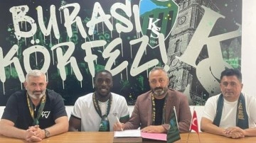 Süper Lig ekibi Şampiyonlar Ligi'nin stoperini renklerine bağladı