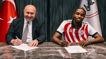 Süper Lig ekibi yeni transferine kavuştu! Resmi imza atıldı