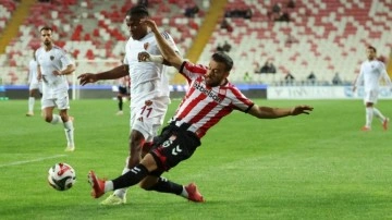 Süper Lig'in 2 efsanesi 1. Lig'de kapıştı! 1 puan 90+2'de geldi