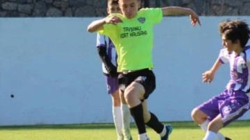 Süper Lig'in eski efsanesi 13 yaşındaki futbolcuyu transfer etti