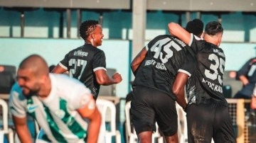 Süper Lig'in tarihine geçen forvet gol krallığına koşuyor!