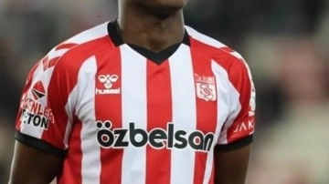 Süper Lig'in unutulmaz takımında olay! Futbolcu resmen kaçtı