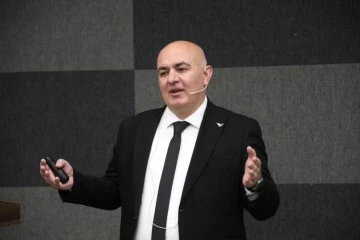 Tahsin Aydın'dan &Ouml;ğrencilere Sınav Stratejileri Semineri.