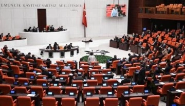 TBMM Genel Kurulunda CHP, İYİ Parti ve HDP'nin grup &ouml;nerileri kabul edilmedi