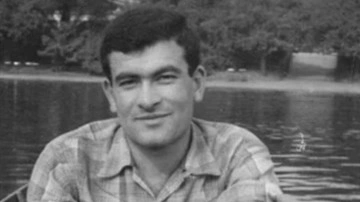 Temel Karamollaoğlu'nun inanılmaz değişimi! Gen&ccedil;lik fotoğrafı aile alb&uuml;m&uuml;nden &ccedil;ıktı