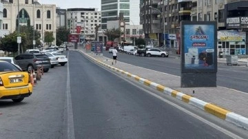 Termometreler 51 dereceyi gösterdi, cadde ve sokaklar boş kaldı