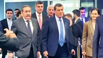 Teröristbaşı kravat takıp takım elbise giydi: Tehdit değiliz