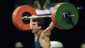 Time dergisine kapak olan ilk Türk sporcu: 'Cep Herkülü' Naim Süleymanoğlu!